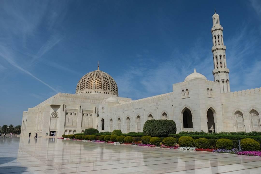 Sultan Qaboos Grand Masjid Sohar : Une splendeur architecturale