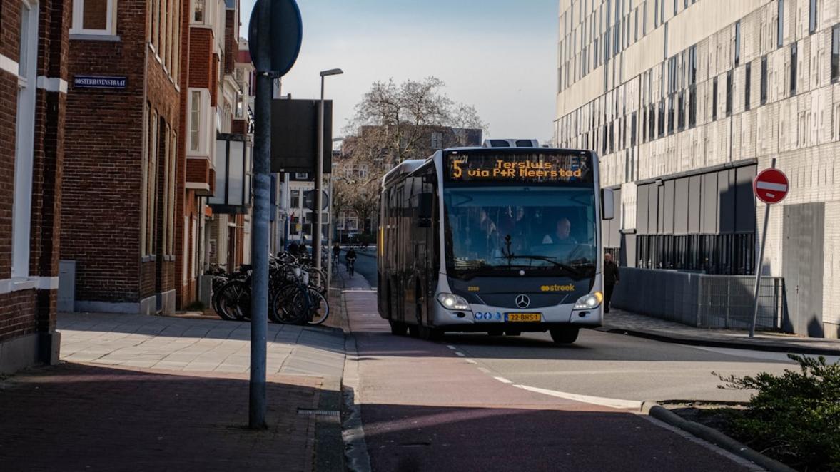 transport in Aruba and Bonaire