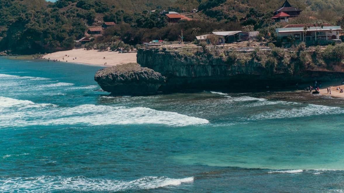 Broken Beach (Pasih Uug)broken-beachNusa Lembongan highlights