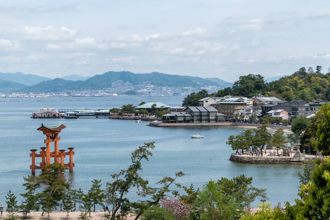 Mont Misenmont-misenMiyajima overview